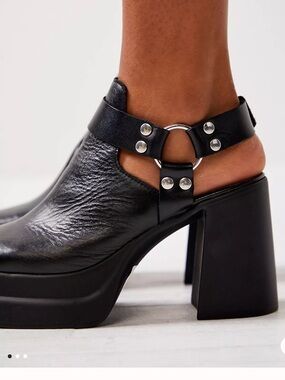 Free People Hybrid Harness Boots with Buckles Size 9.5